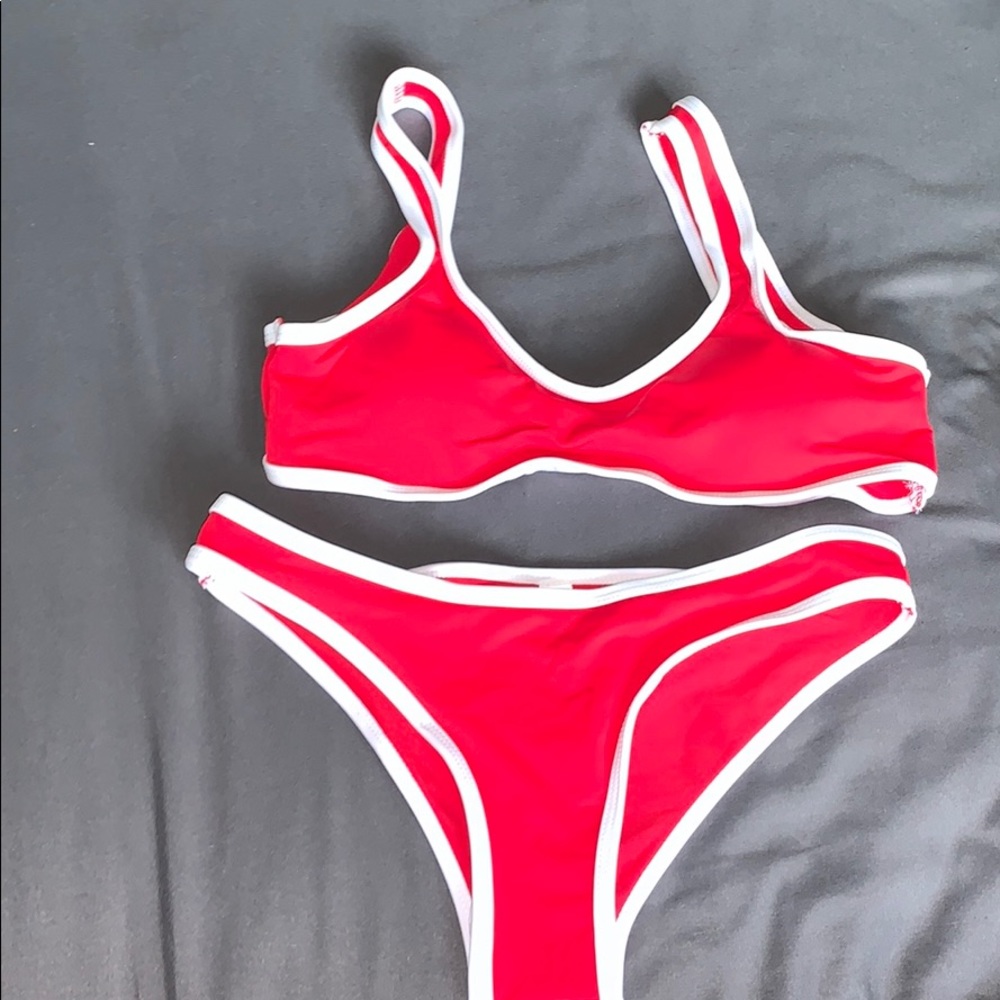 2 piece bikini never worn